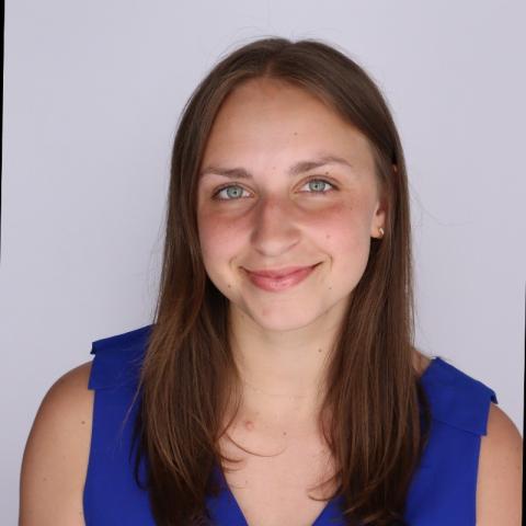 Photo of Lauryn Long